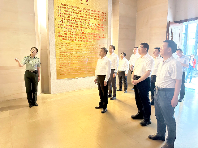 1749690973157514.jpg 6405.jpg